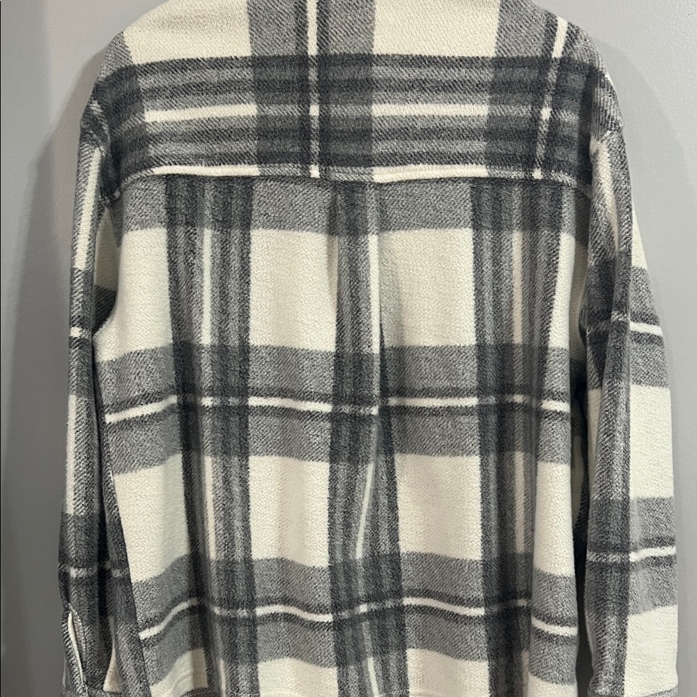 Button down top - Picture 3 of 4